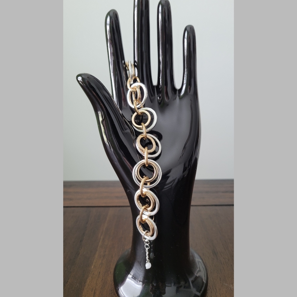 Avon Modern Safari Link Bracelet